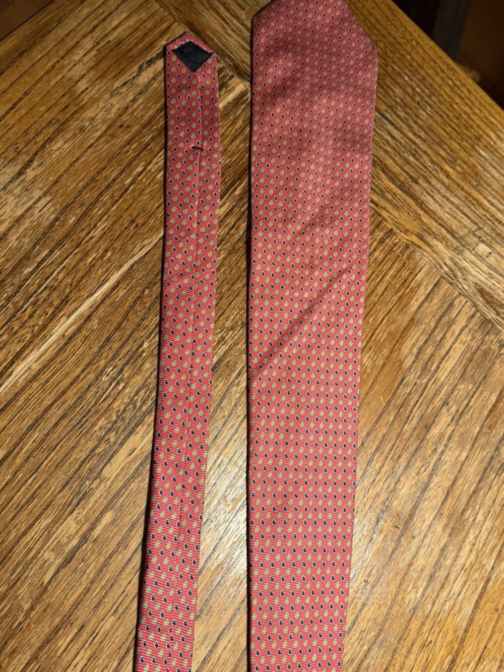 Brooks Brothers Pink Small Geometric Silk Tie